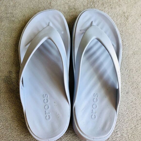 Crocs Women’s White Getaway Strappy Sandal Flip Flops - Picture 9 of 9